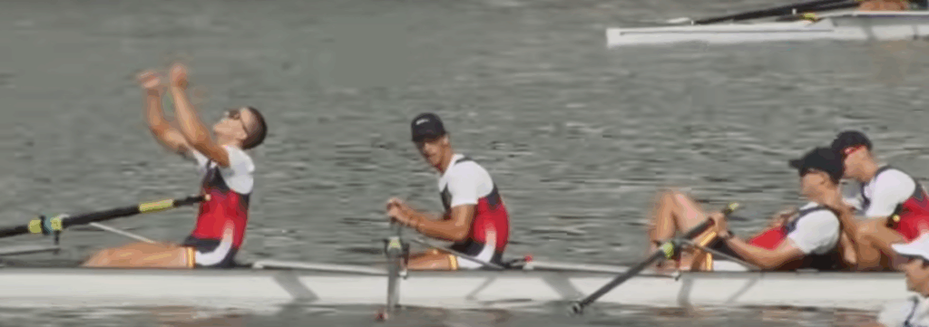 El bot d’Eric Pastor celebra la plata al Mundial sub23